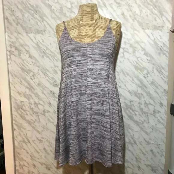 Aritzia Wilfred Free Refaeli Dress Size XS - Picture 2 of 8